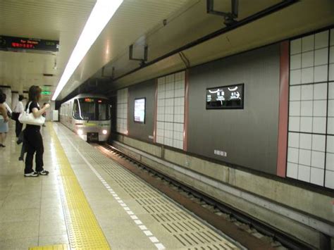 東京駅から両国駅：都市の鼓動と歴史の交差点